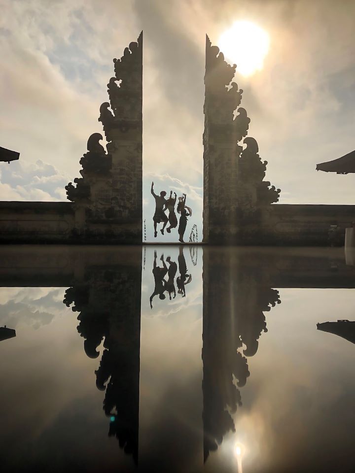 TEMPLO LEMPUYANG LUHUR
